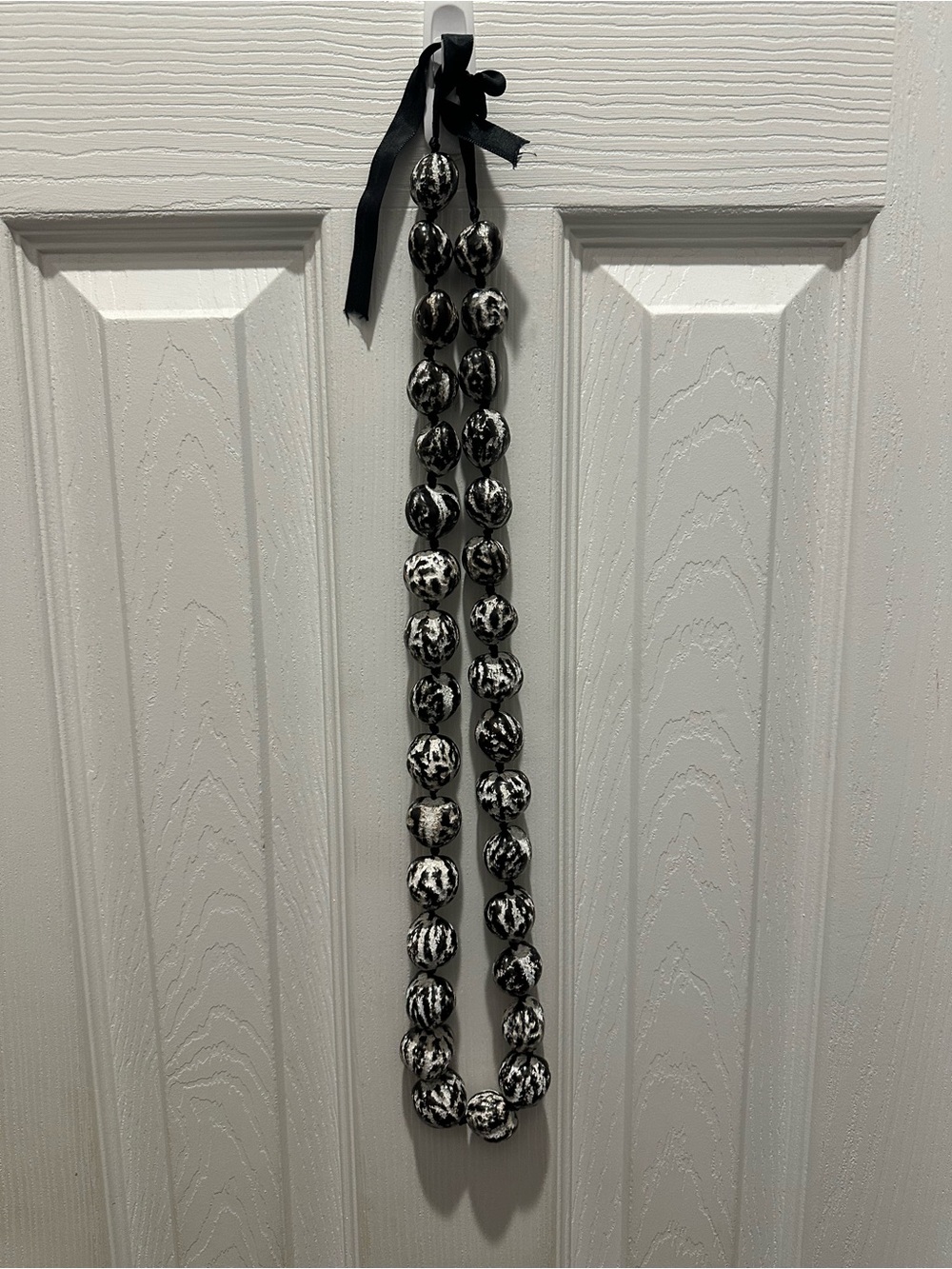 Kukui nut Black and White Beaded Necklace - Women's Accessory